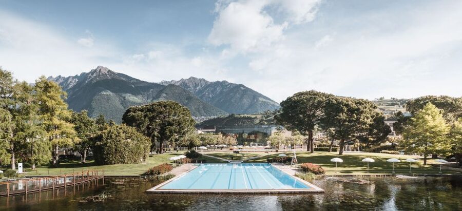 Merano: Terme Merano Pools Entry Ticket - What the mountain setting adds