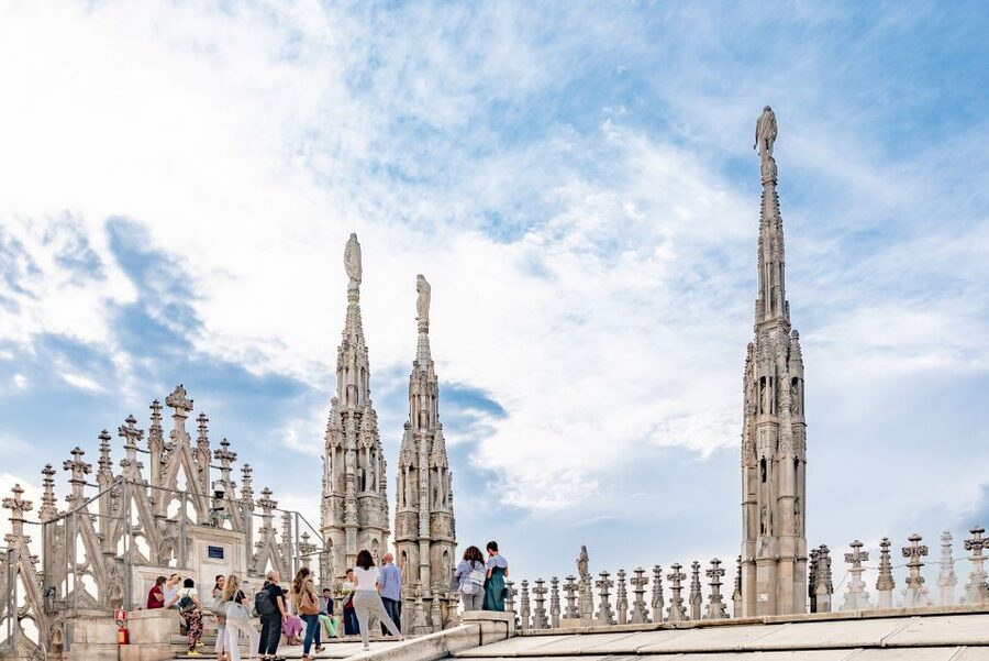 Milan: Cathedral and Duomo's Terraces Entrance Ticket - What you see inside Milan Cathedral