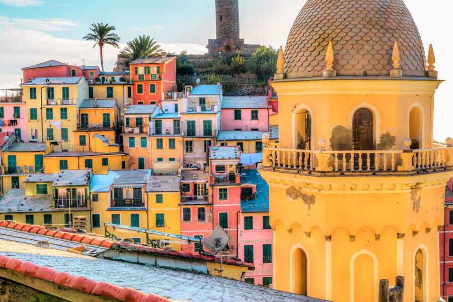 Milan: Cinque Terre Full-Day Guided Trip With Cruise - Guide quality and group management