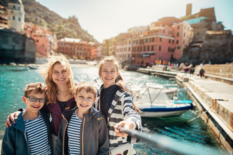 Milan: Cinque Terre Full-Day Guided Trip With Cruise - Monterosso: your best chance for lunch