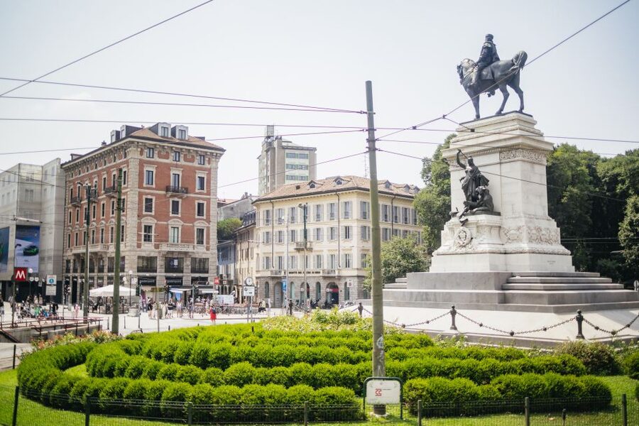 Milan: City Sightseeing Hop-On Hop-Off Bus with Audio Guide - What the Milan bus tour actually does well
