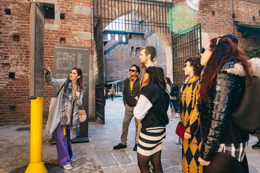 Milan: Da Vinci's Last Supper and Guided Walking Tour - The Galleria Vittorio Emanuele II and the road to the Duomo