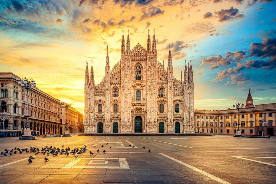 Milan Duomo Cathedral and Rooftop Terrace Guided Tour - The elevator ride changes the pace