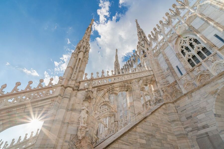 Milan: Duomo Rooftop and Cathedral Guided Tour with Tickets - The lift, the final 80 steps, and the rooftop walk