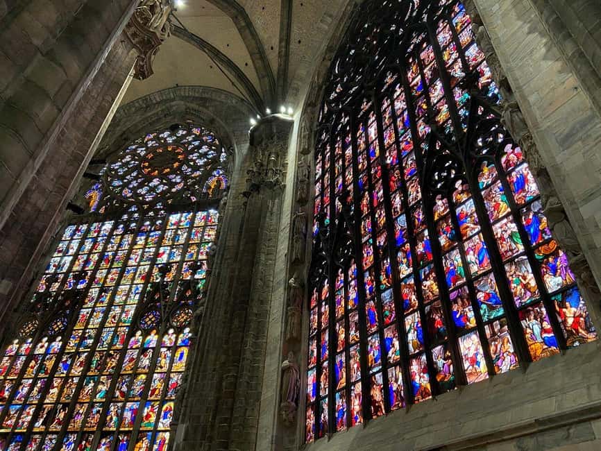 Milan: Duomo & Rooftop Tour with Optional Hop-On Hop-Off Bus - Meeting point and timing matter