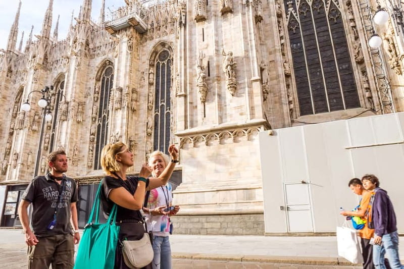 Milan Duomo Rooftops Tour + Optional Hop-on-Hop-off ticket - Walking among 3,200 statues and 135 spires