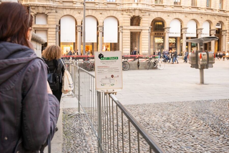 Milan: Fast-Track Milan Cathedral and Terraces Guided Tour - Practical details that affect your visit