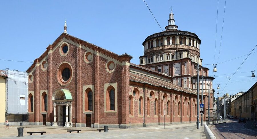 Milan: Guided Tour of The Last Supper - Meeting your guide near Santa Maria delle Grazie