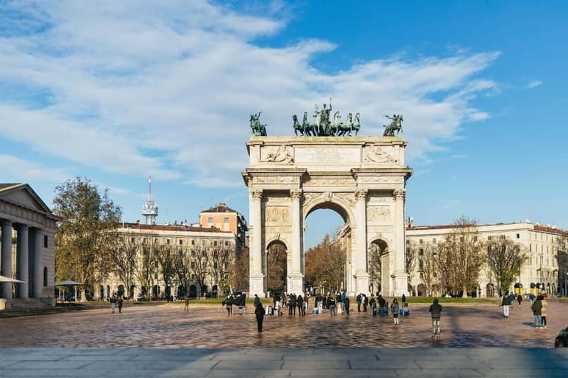 Milan: Hidden Gems Guided Bike Tour - Why a bicycle reveals a quieter Milan