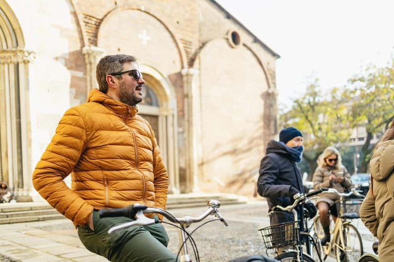 Milan: Hidden Gems Guided Bike Tour - The café stop and a useful pause