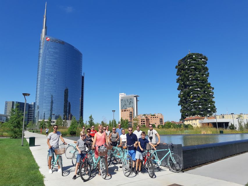 Milan: Highlights and Hidden Gems Guided Bike Tour - Guides, group pace, and comfort