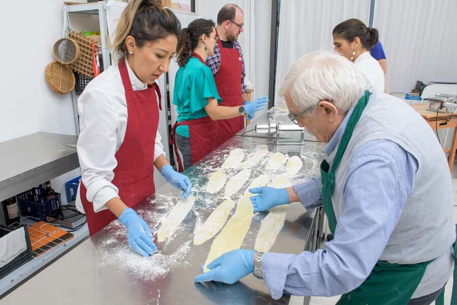 Milan: Italian Cooking Class with Food and Wine - Making pasta from flour to plate