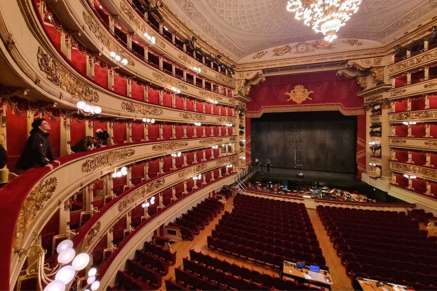 Milan: La Scala Theater and Museum Tour with Entry Tickets - Hearing the stories behind famous names