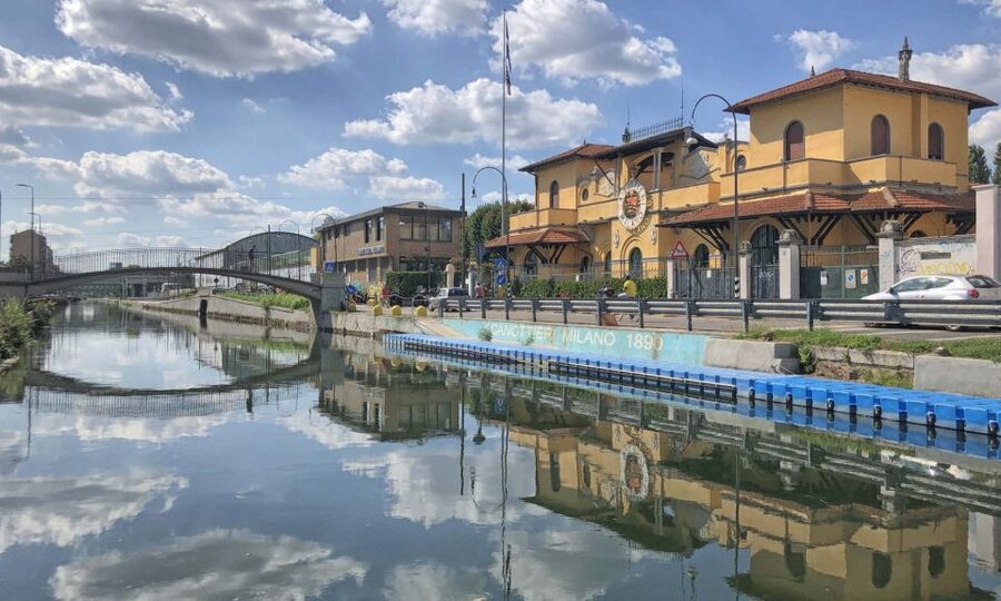 Milan: Navigli Canal Boat Cruise - Vicolo dei Lavandai, where laundry was once washed