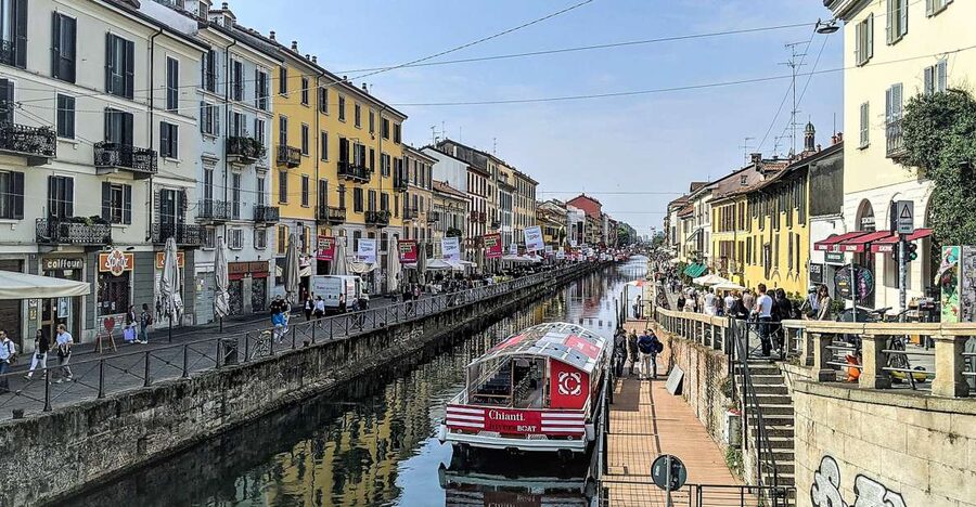 Milan: Navigli District Canal Boat Tour with Aperitivo - Why Navigli Looks Better From the Canal