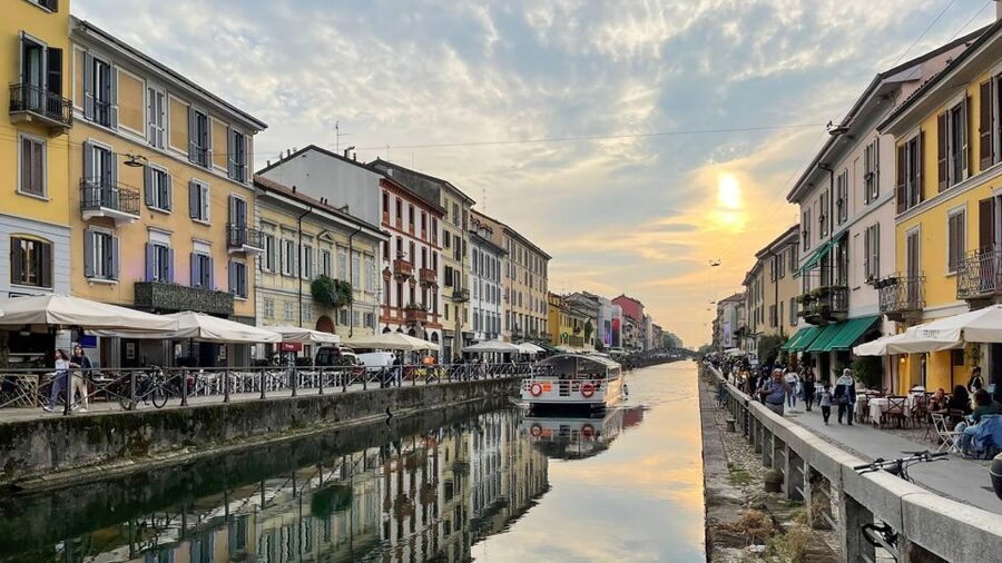 Milan: Navigli District Canal Boat Tour with Aperitivo - What Your Aperitivo Includes