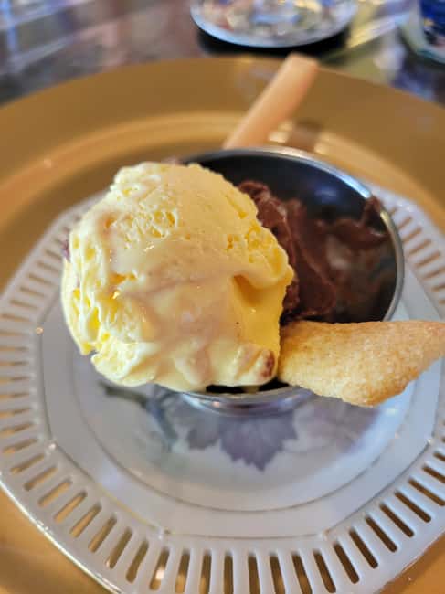 Milan: Pasta, Ravioli, and Gelato Class in a Glamorous Home - Rolling dough for tagliatelle
