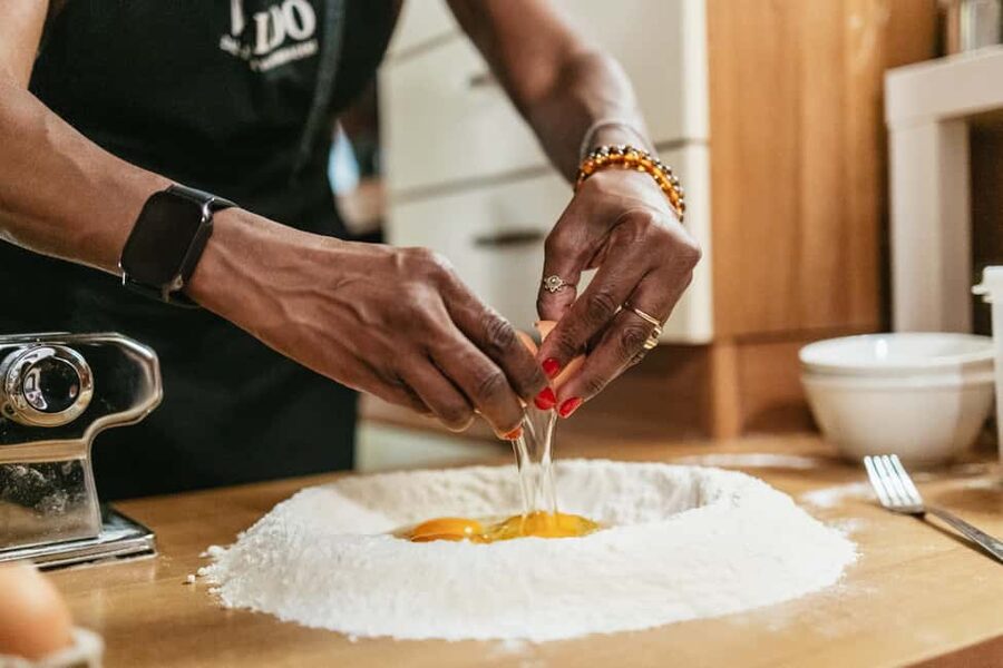 Milan: Pasta & Tiramisu Cooking Class with Premium Products - Who will get the most from this experience