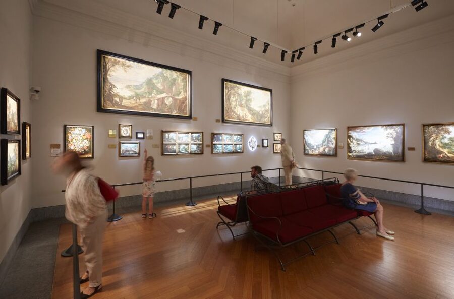 Milan: Pinacoteca Ambrosiana & da Vinci Codex Exhibition - The Ambrosiana Library and the building itself