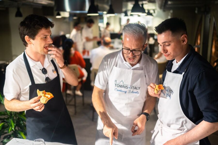 Milan: Pizza or Pasta and Gelato-Making Class with Wine - What the three-hour Milan class is really like