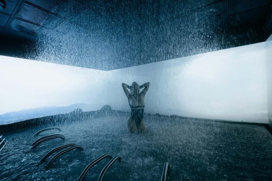 Milan: QC Termemilano Spa Admission Ticket - The pools, from outdoor warmth to the Underwater Museum