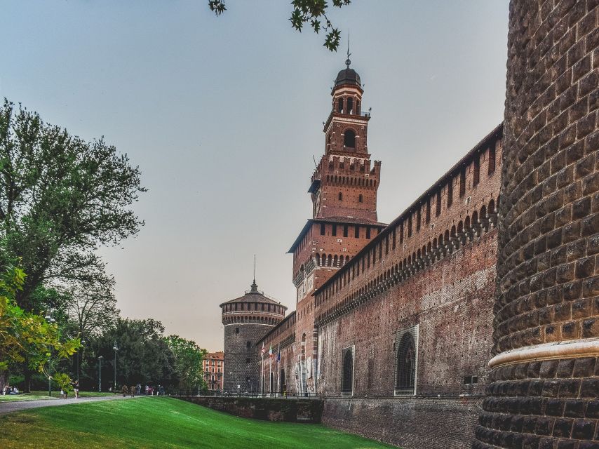 Milan: Sforza Castle and Michelangelo's Pietà Rondanini Tour - A short tour with a deliberate focus