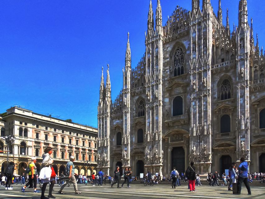 Milan: Skip-the-Line Guided Walk and "The Last Supper" - Piazza del Duomo and the cathedral façade