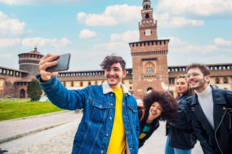 Milan: The Last Supper & Sforza Castle Guided Tour - The walk from Santa Maria delle Grazie to Sforza Castle
