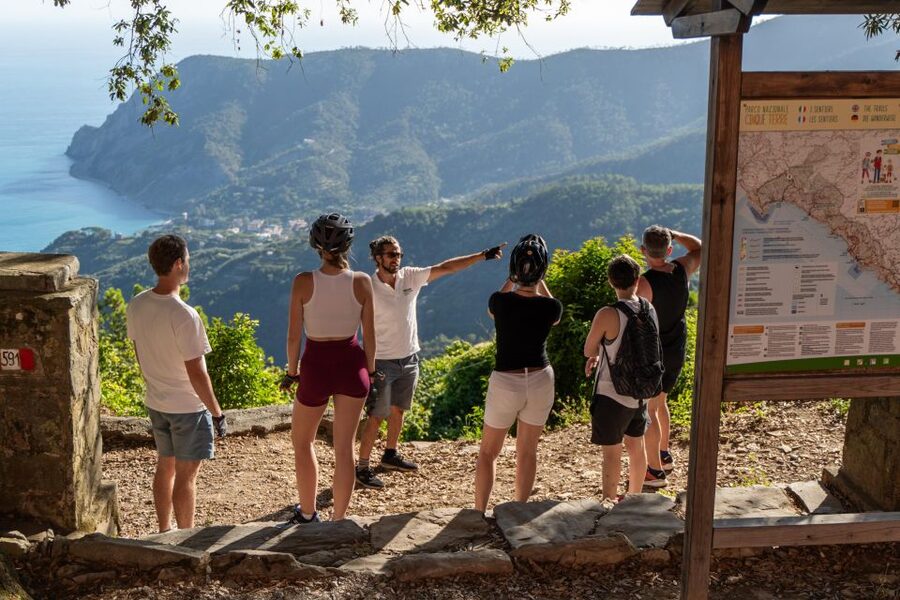 Monterosso al Mare: Cinque Terre National Park E-Bike Tour - Focaccia and wine above Monterosso
