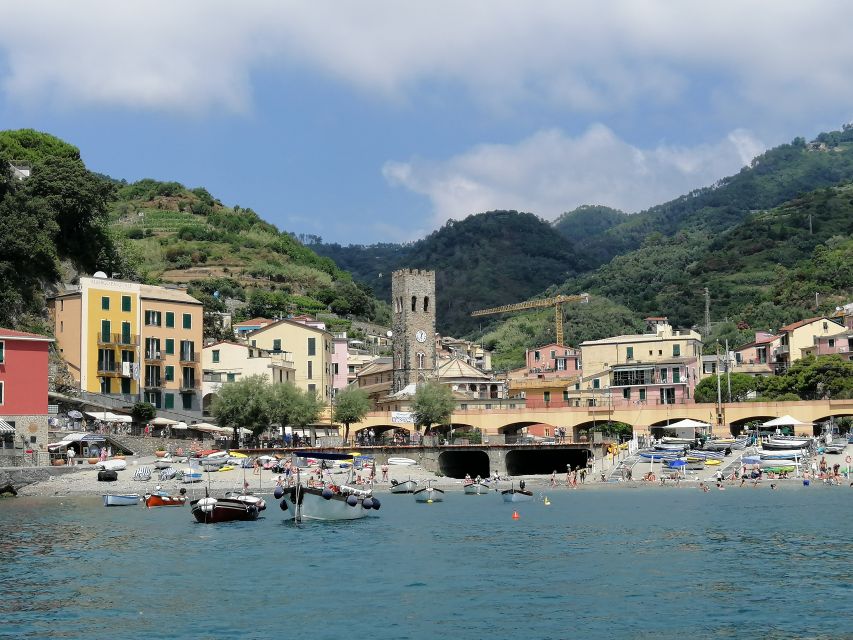 Monterosso al Mare: Monterosso Kayak and Snorkeling Tour - Seeing Monterosso from the sea