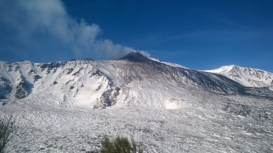 Mount Etna: Half-Day Guided Tour and Hike - Why a half-day on Mount Etna works well