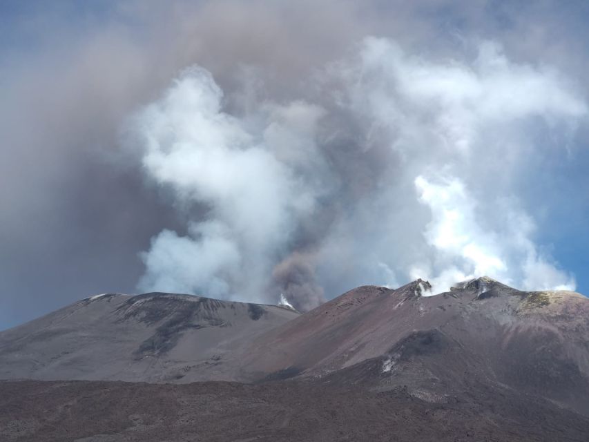 Mount Etna: Half-Day Guided Tour and Hike - Inside the Grotta dei Tre Livelli