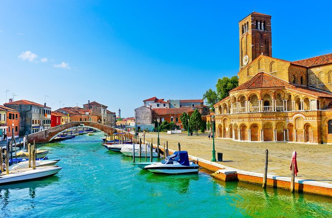 Murano, Burano and Torcello Half-Day Sightseeing Tour - Burano: the prettiest stop, with the shortest-feeling clock