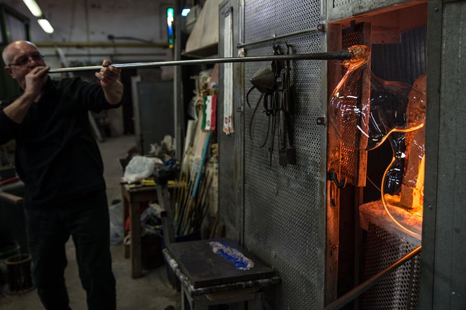 Murano Glass Experience With a Visit to a Burano Lace Island - What the price includes, and what it does not