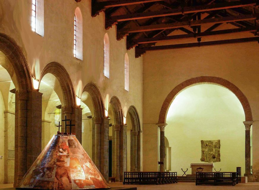 Naples: Catacombs of San Gennaro Entry Ticket & Guided Tour - The upper catacomb and its early Christian paintings