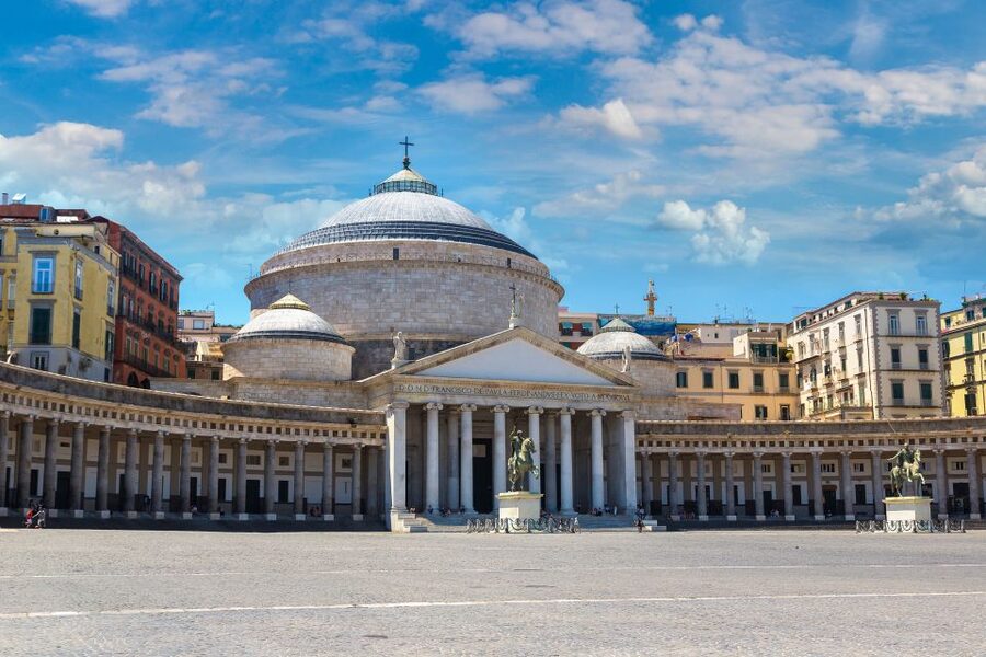 Naples: City Highlights Guided Bike Tour - Chiaia, hills, and the question of an e-bike