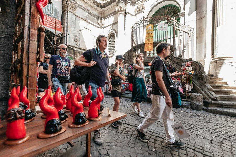 Naples: Downtown Tour with Veiled Christ & St Clare Tickets - How the guides shape the experience