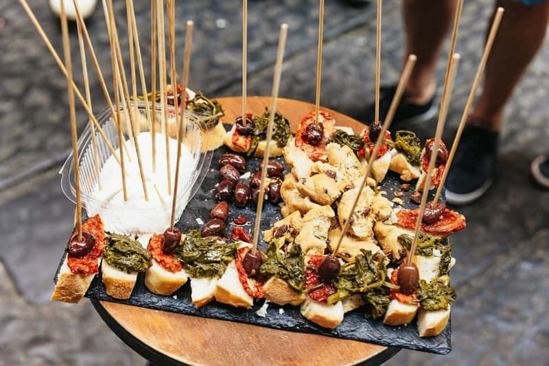 Naples: Guided Street Food Tour with Spritz - Key points at a glance