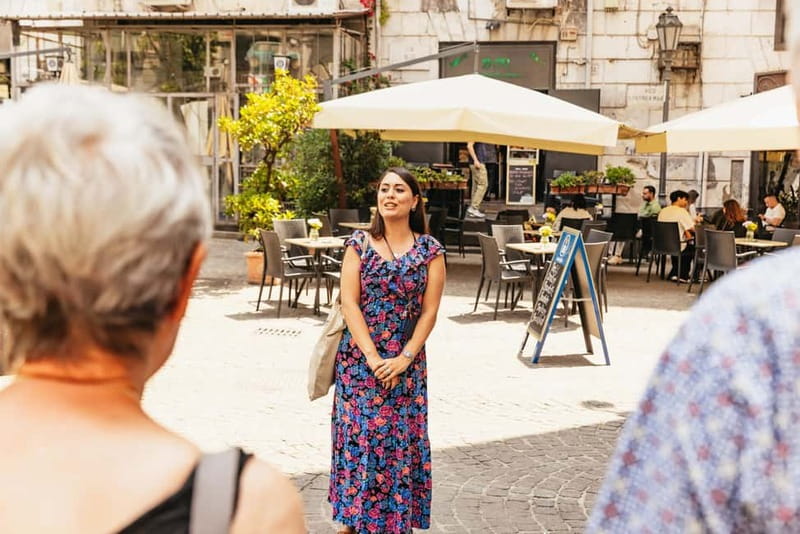 Naples: Guided Street Food Tour with Spritz - San Gregorio Armeno and the character of Naples
