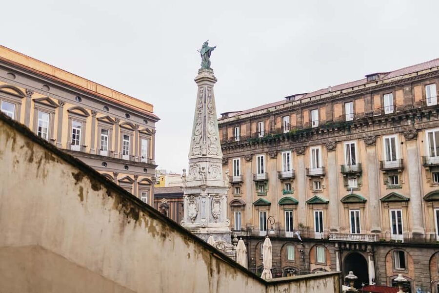 Naples: Old Town Guided Walking Tour - Key points at a glance