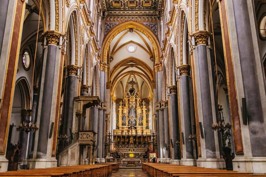 Naples: Old Town Guided Walking Tour - Purgatorio ad Arco and Naples’ stranger stories