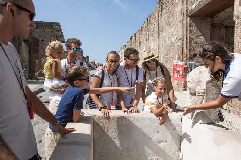Naples or Sorrento: Full-Day Pompeii and Mount Vesuvius Tour - Riding to Vesuvius and hiking to the crater