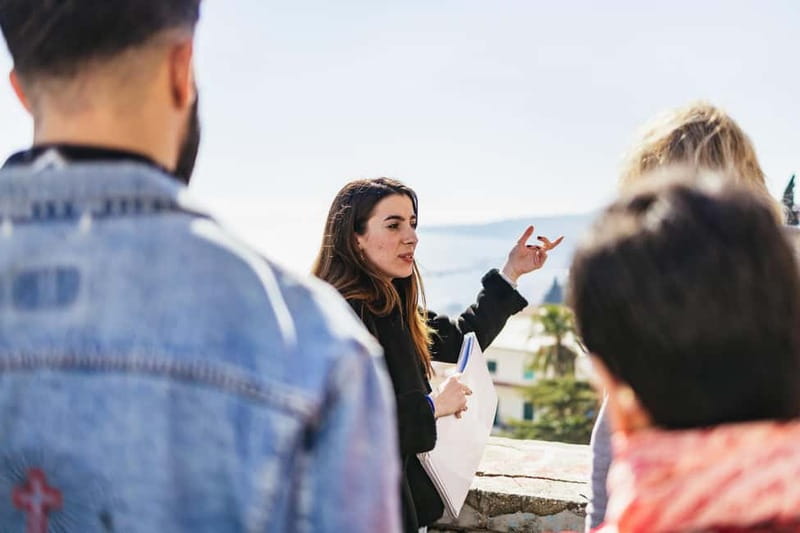 Naples: Panoramic Walking Tour with Funicular - What the guides add