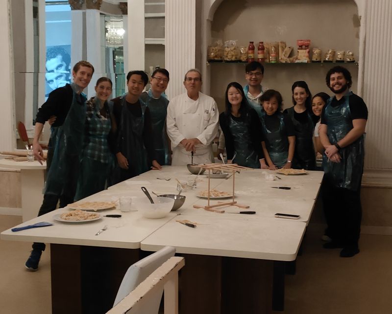 Naples: Pasta Making Class with Starter and Drink - Pasta making near Naples Cathedral