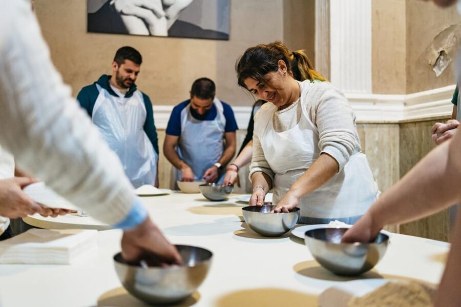 Naples: Pizza-Making Workshop with Drink and Appetizer - Who will get the most from this experience