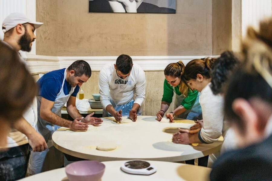 Naples: Pizza-Making Workshop with Drink and Appetizer - Languages, group size, and the social feel
