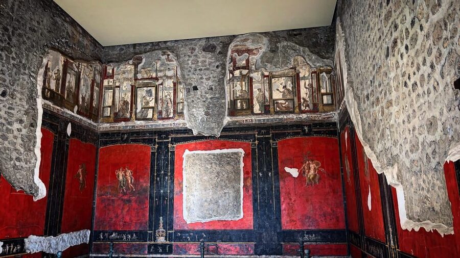 Naples: Pompeii Archaeology Park Tour & Skip-the-Line Entry - Timing, heat, and the return to Naples