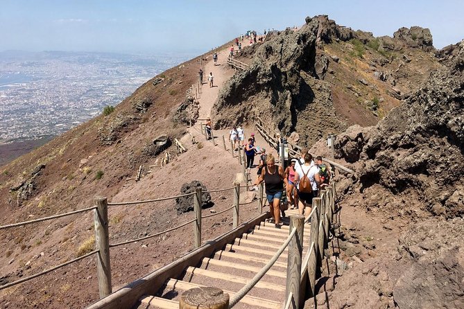 Naples: Pompeii & Mt Vesuvius All-Inclusive Small Group w/ Lunch - Climbing Mount Vesuvius at 1,000 meters