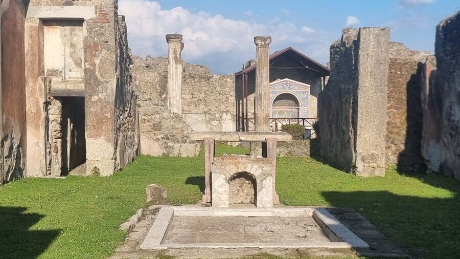 Naples: Pompeii Self Guided Audio Tour - App strengths and the small annoyances