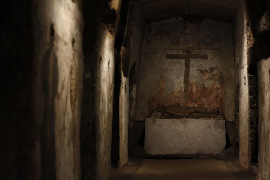 Naples: San Gaudioso Catacombs Guided Tour - The cemetery founded around Saint Gaudiosus